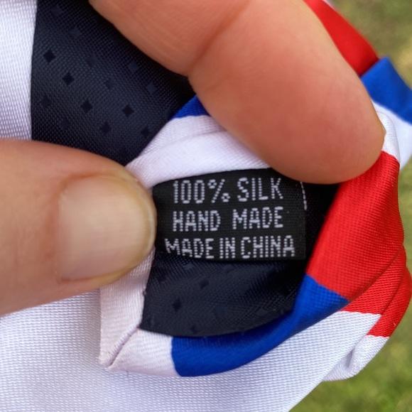 USA 100% Silk Patriotic Tie Red White & Blue 🇺🇸 - Picture 2 of 6